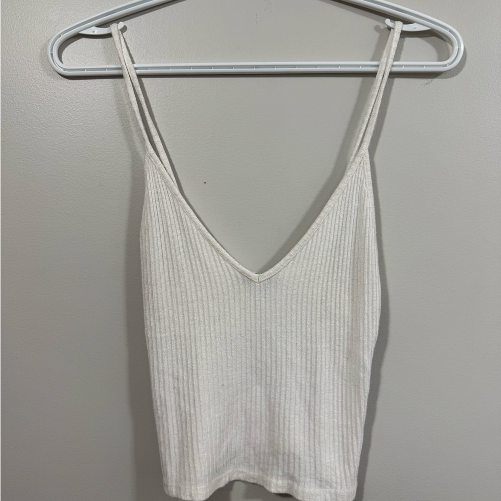 💗Brandy Melville White Ribbed Crop Top